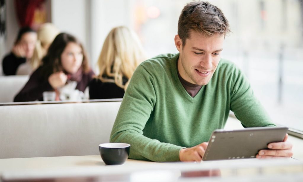 Aula virtual: ¿En qué ayuda el elearning a mi empresa? Aula virtual: ¿En qué ayuda el elearning a mi empresa?